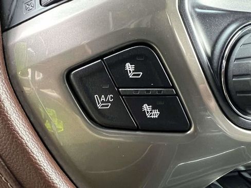 Used 2014 Chevrolet Silverado 1500 High Country w/ High Country Premium Package image 31