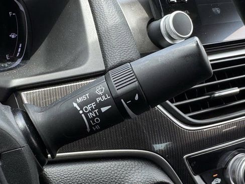 Used 2018 Honda Accord Sport image 23