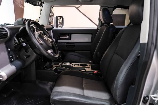 Used 2010 Toyota FJ Cruiser 4WD image 4