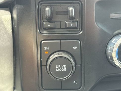 Used 2024 Ford F450 Limited w/ FX4 Off-Road Package AWD/4WD image 22