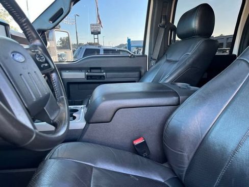 Used 2016 Ford F250 Lariat w/ Lariat Ultimate Package AWD/4WD image 9