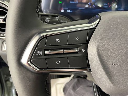 New 2026 Chevrolet Equinox LT image 8