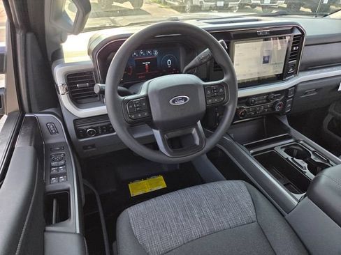 New 2026 Ford F250 XLT w/ XLT Premium Package AWD/4WD image 34