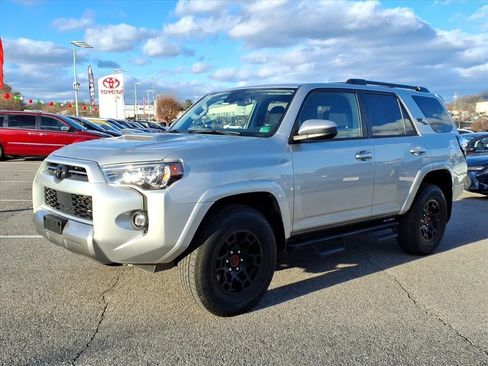 Certified 2023 Toyota 4Runner TRD Off-Road image 8