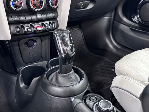 Used 2023 MINI Cooper Convertible w/ Signature Upholstery Package FWD image 15