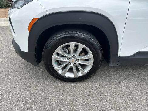Used 2021 Chevrolet TrailBlazer LS FWD image 18