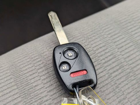 Used 2013 Honda CR-V LX image 28