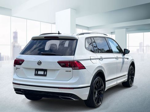 Used 2021 Volkswagen Tiguan SE R-Line AWD/4WD image 4