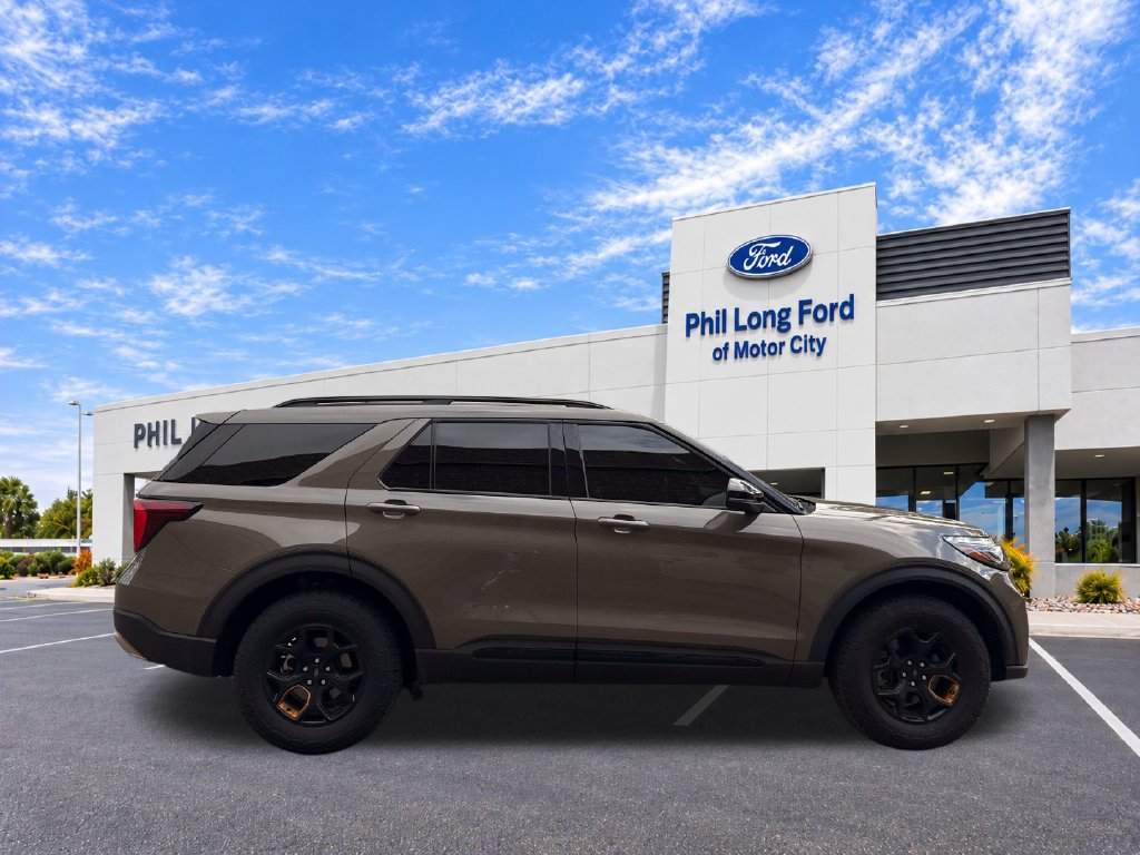 Used 2026 Ford Explorer Tremor w/ Tremor Ultimate Package AWD/4WD image 9