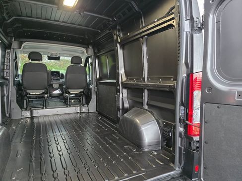 New 2026 RAM ProMaster 1500 w/ Premium Convenience Group image 14
