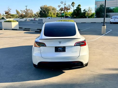 Used 2020 Tesla Model Y Long Range AWD/4WD image 12