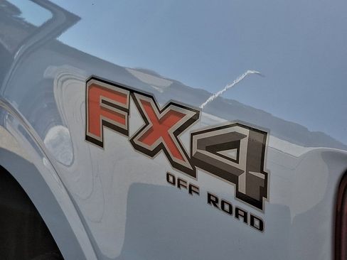 Used 2022 Ford F150 Lariat w/ Equipment Group 502A High image 31