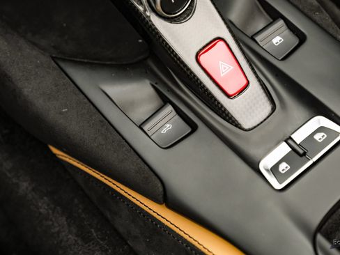 Used 2022 Ferrari 812 GTS RWD image 87