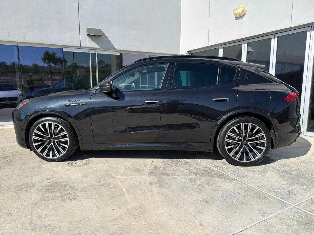 Certified 2023 Maserati Grecale Folgore AWD/4WD image 5