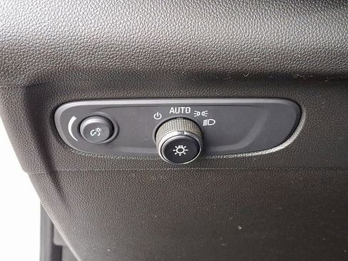 Used 2022 Buick Envision Preferred image 36