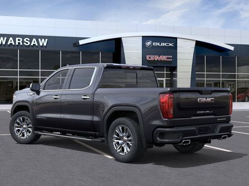 Used 2023 GMC Sierra 1500 Denali w/ Technology Package AWD/4WD image 4