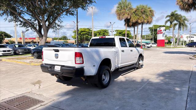 Used 2022 RAM 3500 Tradesman RWD image 9