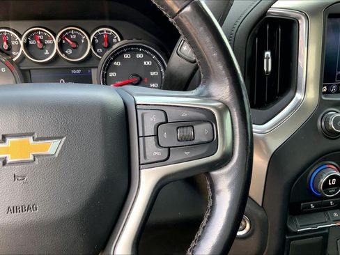 Used 2021 Chevrolet Silverado 1500 LT AWD/4WD image 24