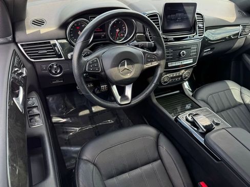 Used 2019 Mercedes-Benz GLE 400 4MATIC image 28