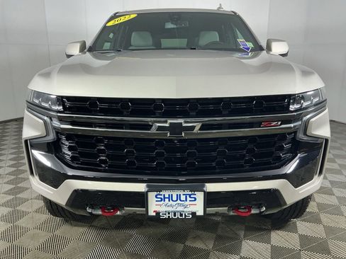 Used 2022 Chevrolet Tahoe Z71 w/ Luxury Package AWD/4WD image 4