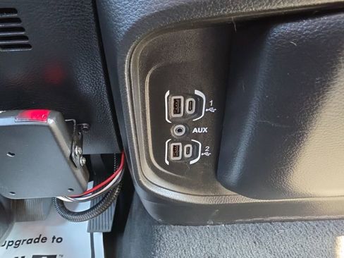 Used 2019 RAM 1500 Big Horn AWD/4WD image 22