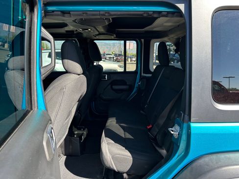 Used 2020 Jeep Wrangler Unlimited Sport S image 17