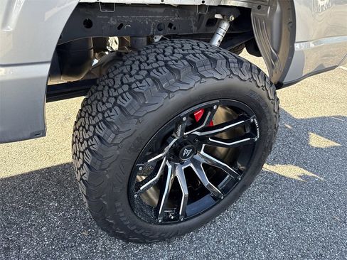 Used 2022 Ford F150 XLT w/ Equipment Group 302A High image 21