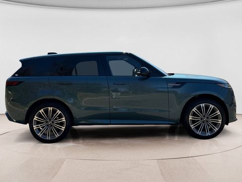 Used 2023 Land Rover Range Rover Sport SE Dynamic AWD/4WD image 6