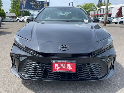 New 2026 Toyota Camry SE AWD/4WD image 3