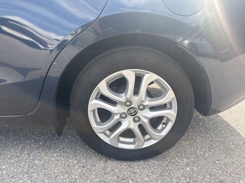 Used 2017 Toyota Yaris iA FWD image 15