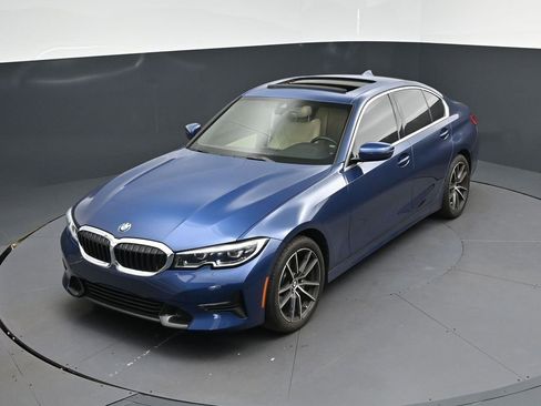 Used 2022 BMW 330i Sedan w/ Premium Package 2 image 30