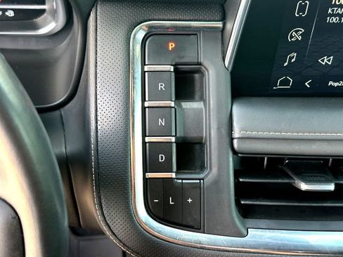 Used 2023 GMC Yukon AT4 AWD/4WD image 18