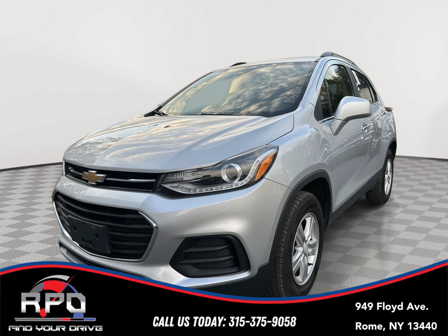 Used 2020 Chevrolet Trax LT w/ Driver Confidence Package AWD/4WD image 1