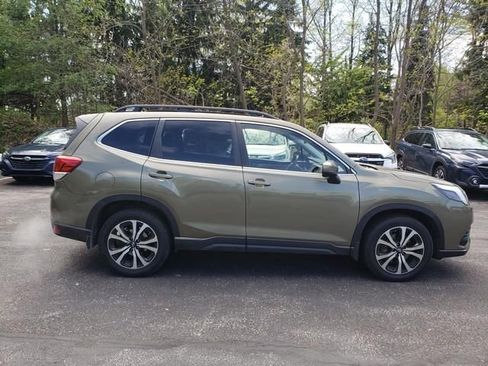 Used 2023 Subaru Forester Limited AWD/4WD image 2