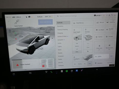 Used 2025 Tesla Cybertruck AWD Crew Cab image 15