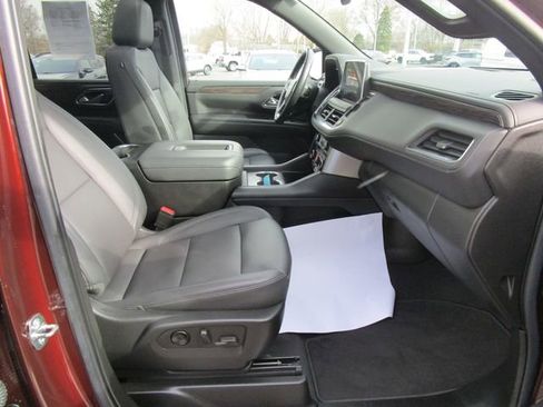 Used 2022 Chevrolet Tahoe LT w/ LT Signature Plus Package image 27