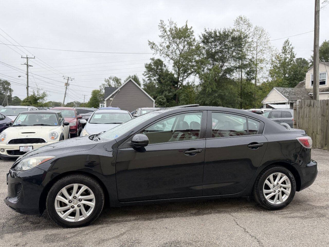 Used 2012 MAZDA MAZDA3 i Grand Touring w/ Tech Pkg FWD image 6