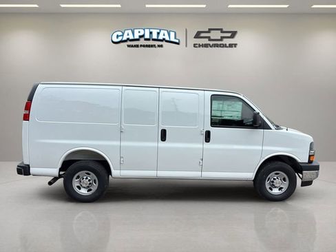 New 2025 Chevrolet Express 2500 Work Van w/ Driver Convenience Package image 13