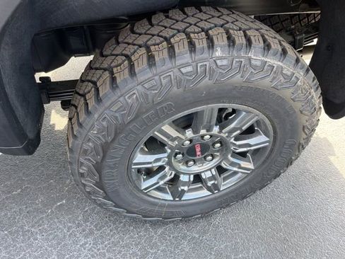 New 2026 GMC Sierra 1500 AT4X AWD/4WD image 19