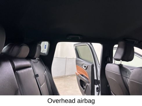 Used 2025 Jeep Compass Limited AWD/4WD image 25