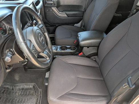 Used 2014 Jeep Wrangler Unlimited Sport w/ Quick Order Package 24S AWD/4WD image 13