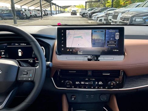 New 2026 Nissan Rogue Platinum w/ Platinum Premium Package image 6