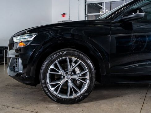 Used 2020 Audi Q8 Premium w/ Black Optic Package image 9