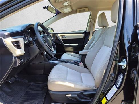 Used 2014 Toyota Corolla LE FWD image 15