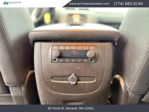 Used 2011 Chevrolet Tahoe LT w/ Luxury Package AWD/4WD image 28