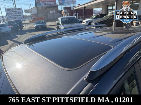 Used 2017 Toyota RAV4 Limited image 11