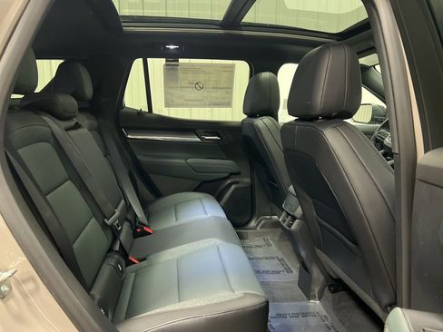 New 2026 GMC Terrain AT4 w/ LPO, Black Badging Package image 10