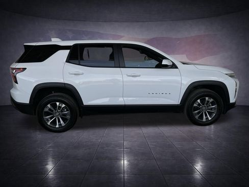 Used 2025 Chevrolet Equinox LT image 6