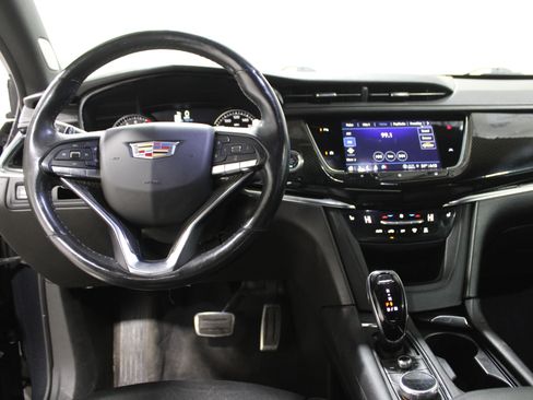 Used 2021 Cadillac XT6 Sport image 2