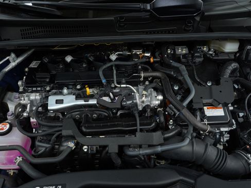 Used 2024 Toyota Prius XLE image 27